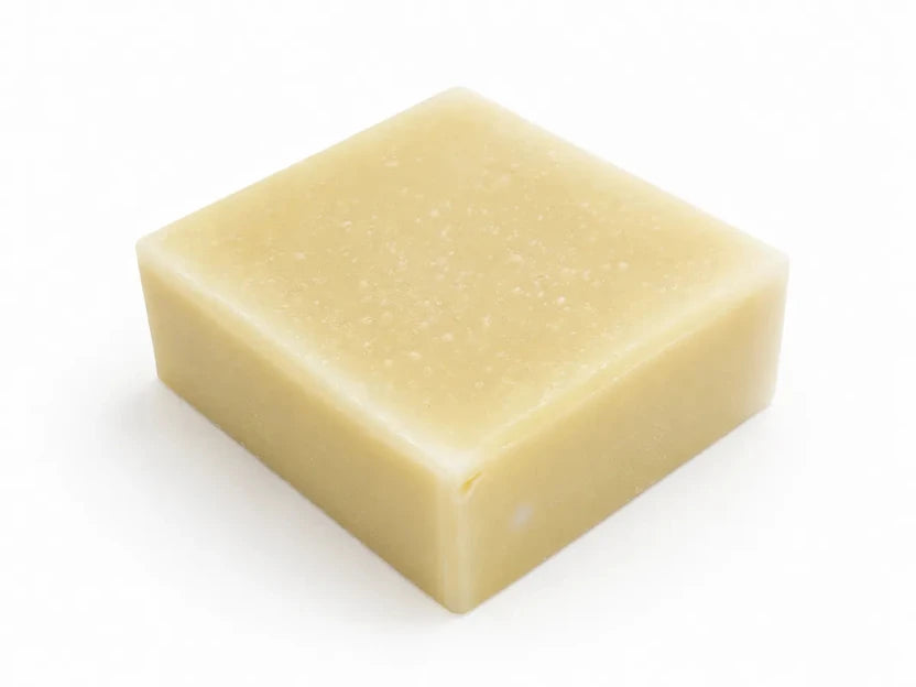 Vill Fellskog, en såpe med naturlige ingredienser som dufter som skogsluft etter regn. Håndlaget i Norge.